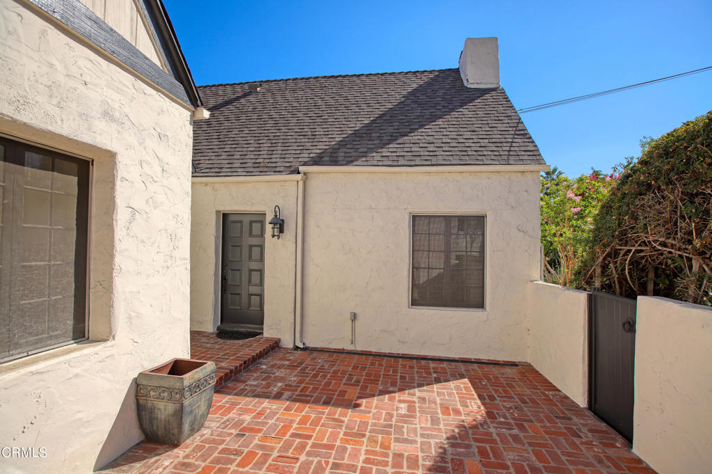 Photo 5 of 28 of 2304 Santa Anita Avenue house