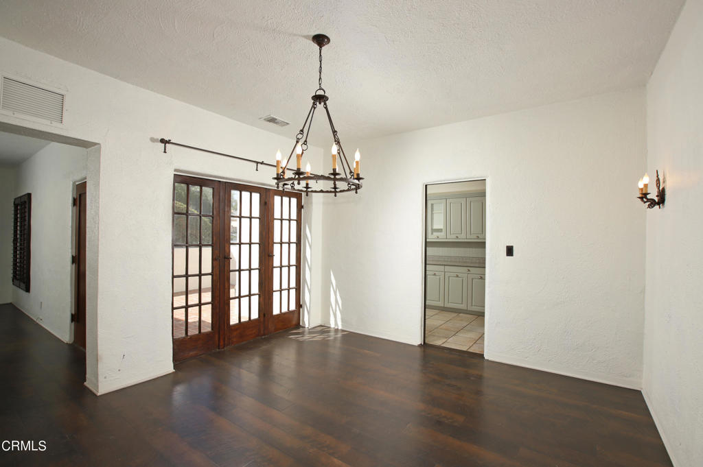 Photo 9 of 28 of 2304 Santa Anita Avenue house