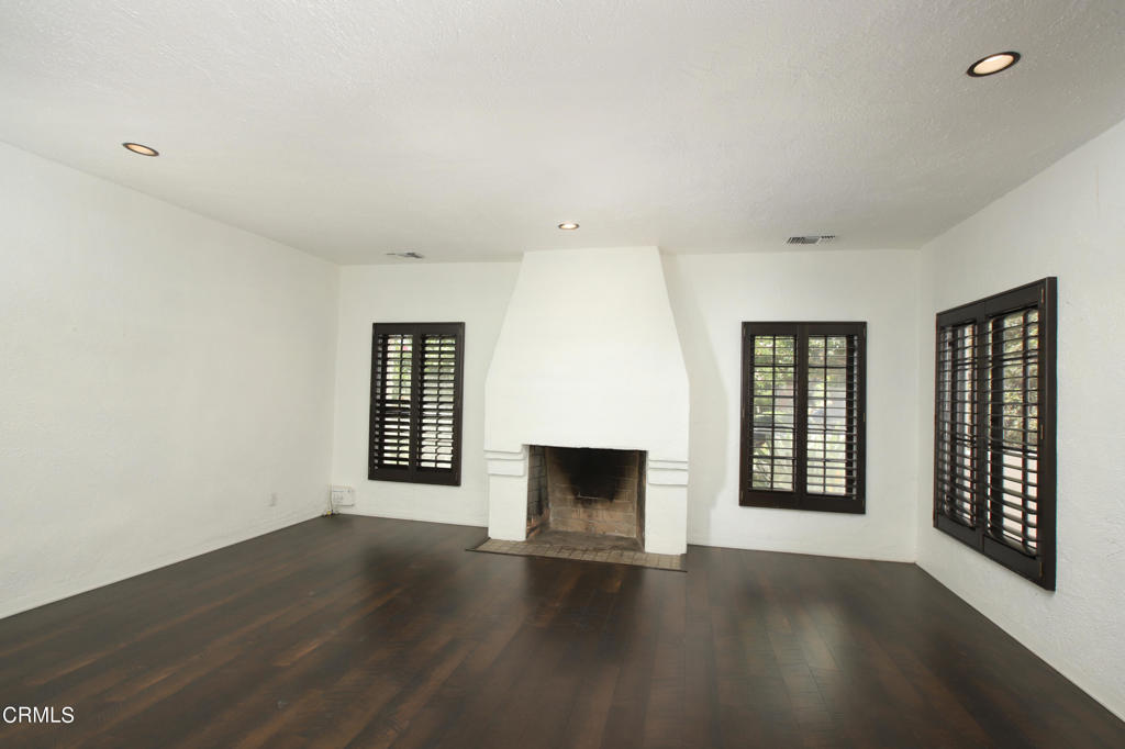 Photo 7 of 28 of 2304 Santa Anita Avenue house