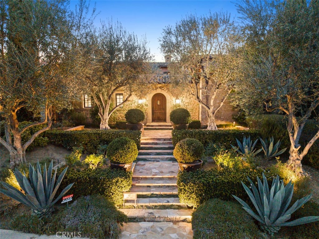 Beautiful custom estate in Shady Canyon.