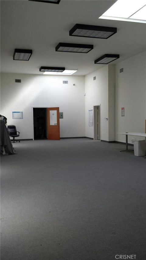 5250 Vineland Avenue North Hollywood CA 91601