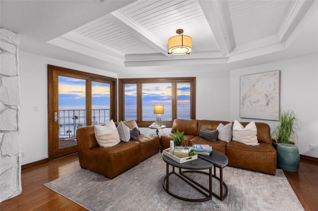 Lagunita (LA) - Residential