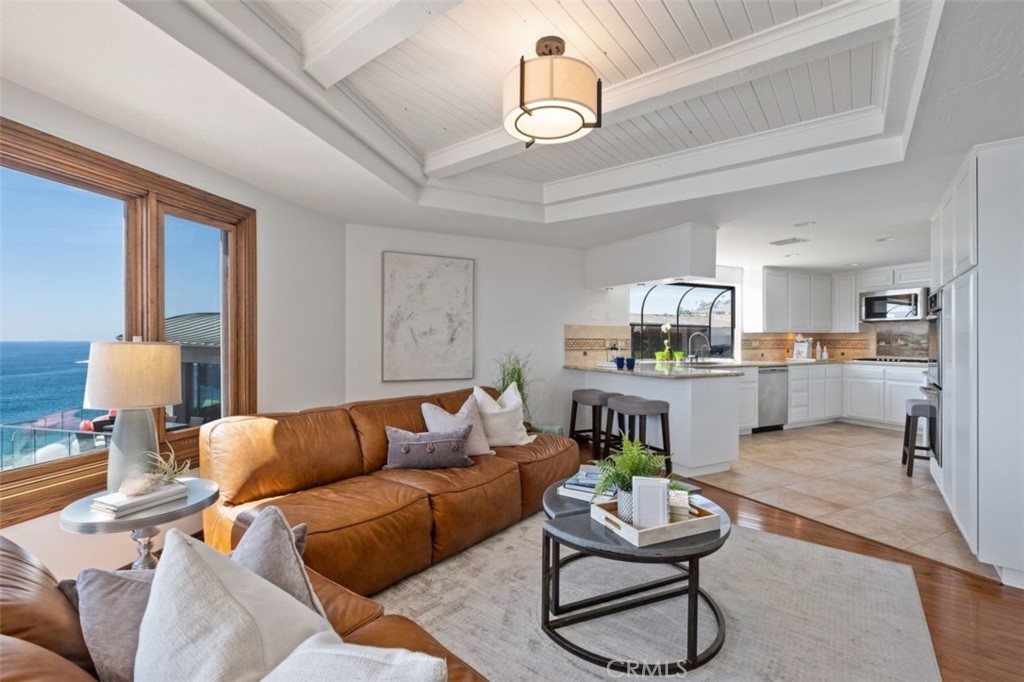 Lagunita (LA) - Residential