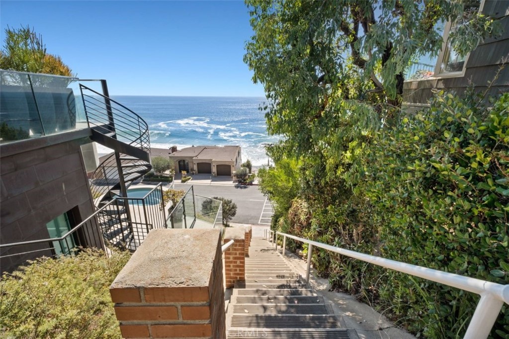 Lagunita (LA) - Residential