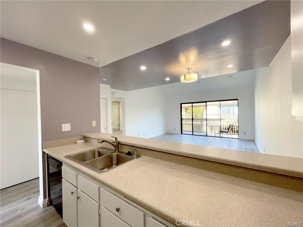 Lake Condos (CM) - Residential Lease