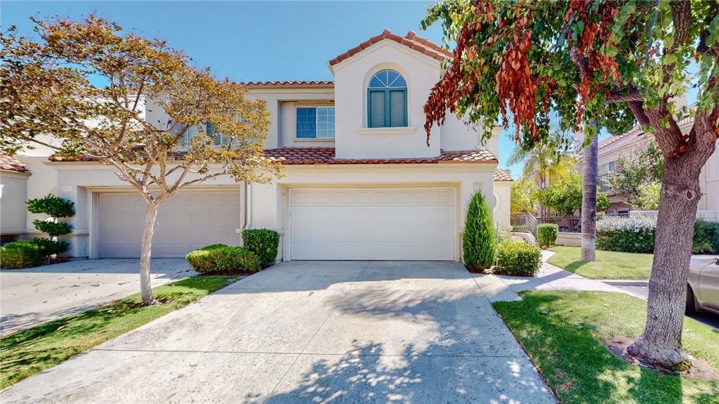listing image 130724896953893670993