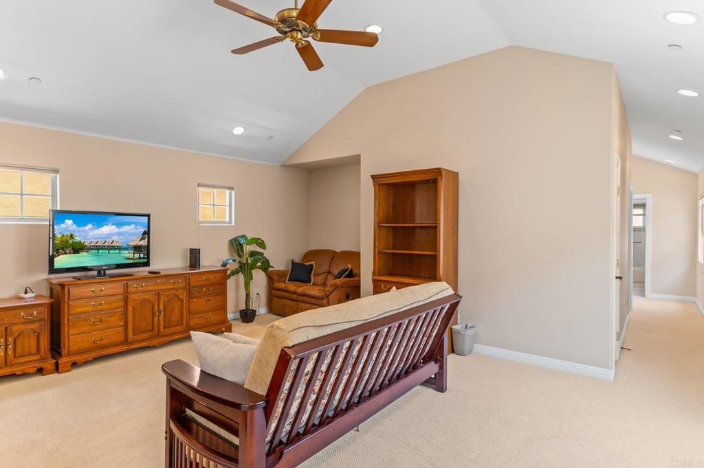 listing image 130726662049155547496