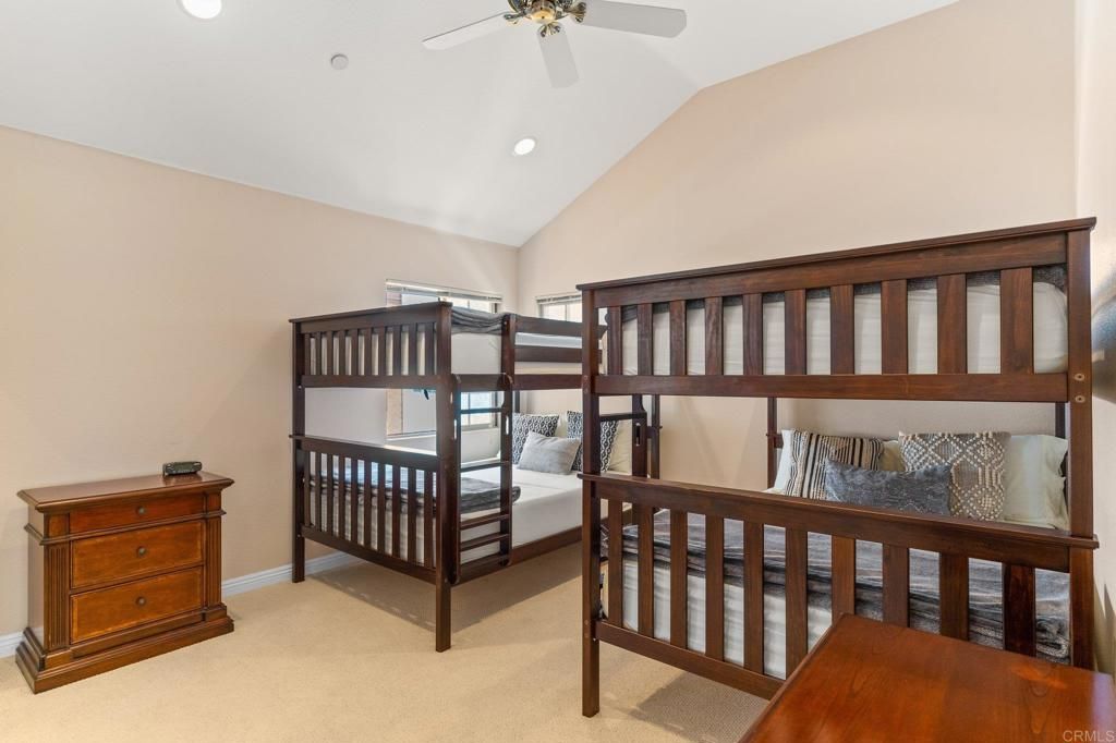 listing image 130727709455451857942