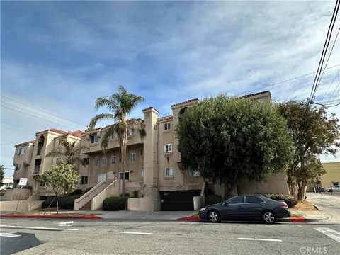 6100 Rugby Avenue Unit 207, Huntington Park, CA 90255 - MLS#: DW24243752