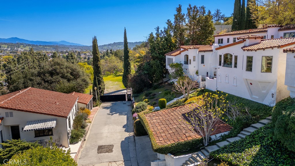 Properties 4 3700 Arbolada Road