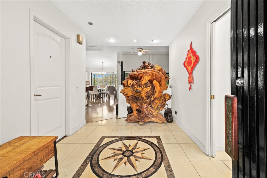 Photo 9 of 54 of 1008 S Montezuma Way house