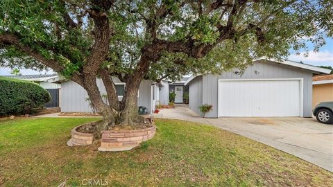 A home in La Mirada