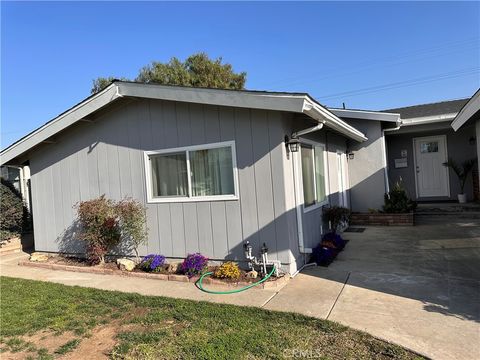 A home in La Mirada