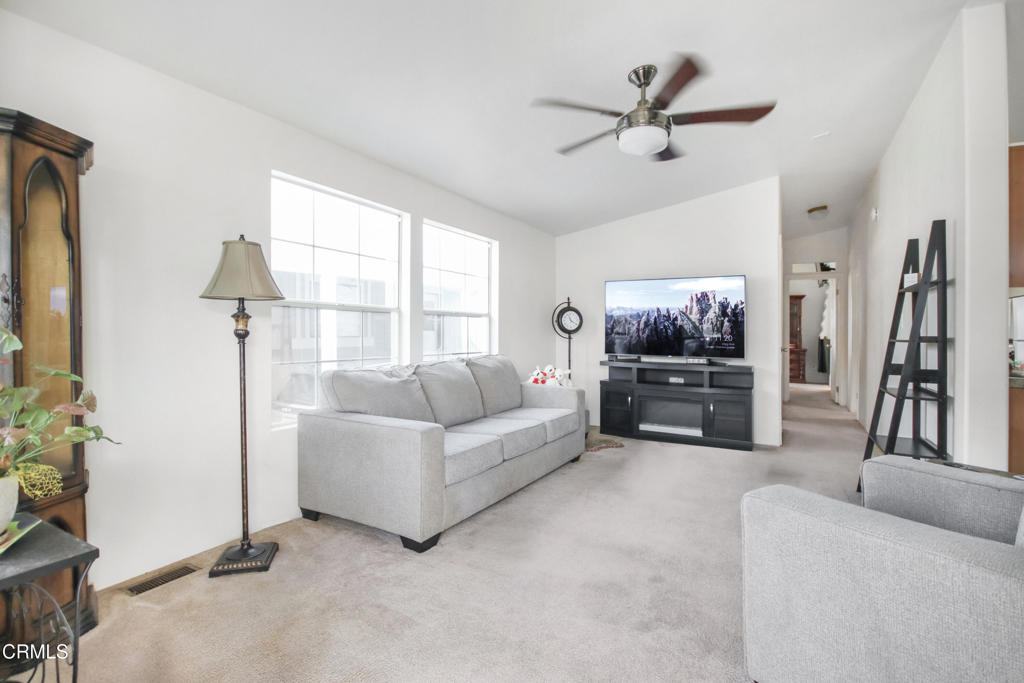 720 W Santa Maria Street 26