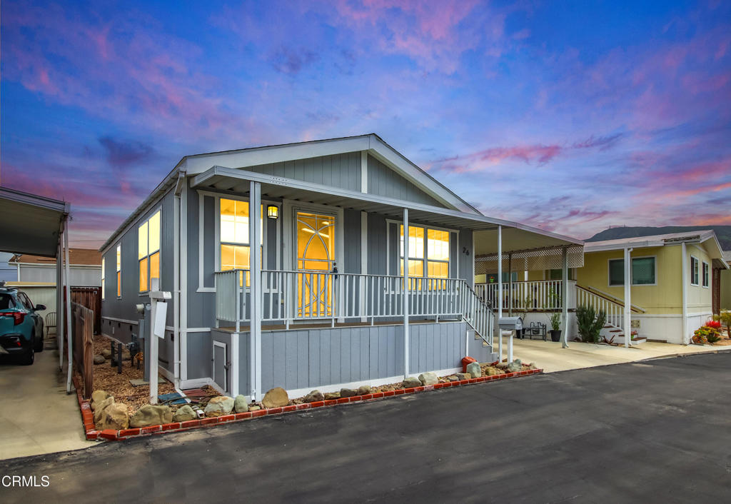 720 W Santa Maria Street 26