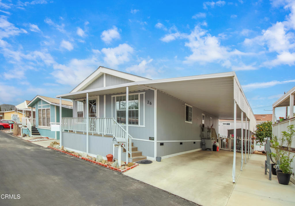 720 W Santa Maria Street 26