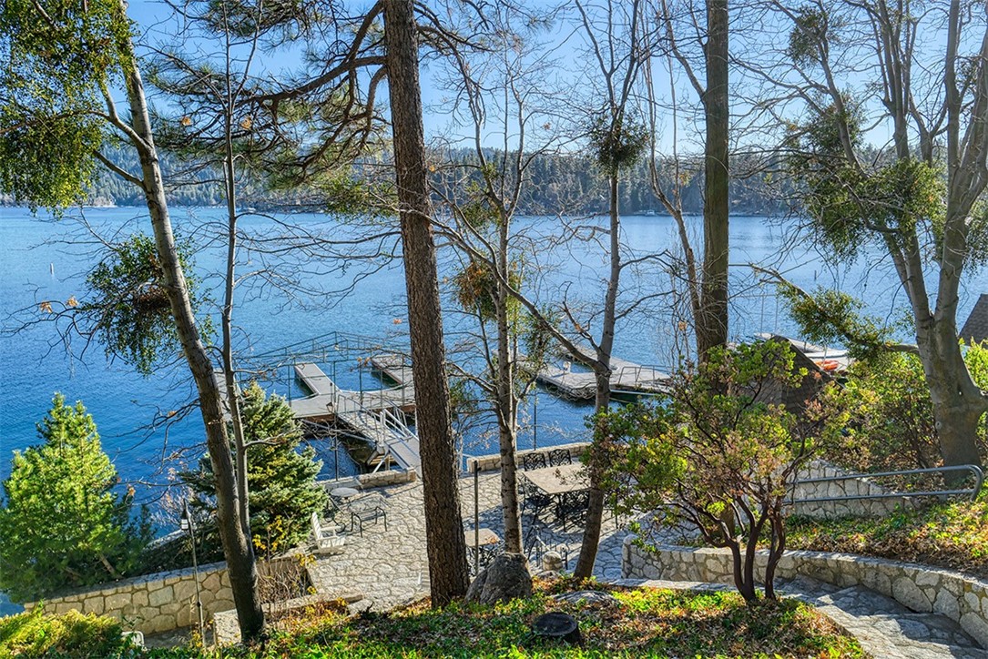 28061 North Shore Road