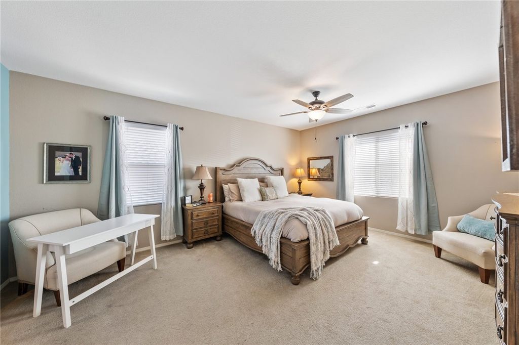 listing image 130727081917702466611