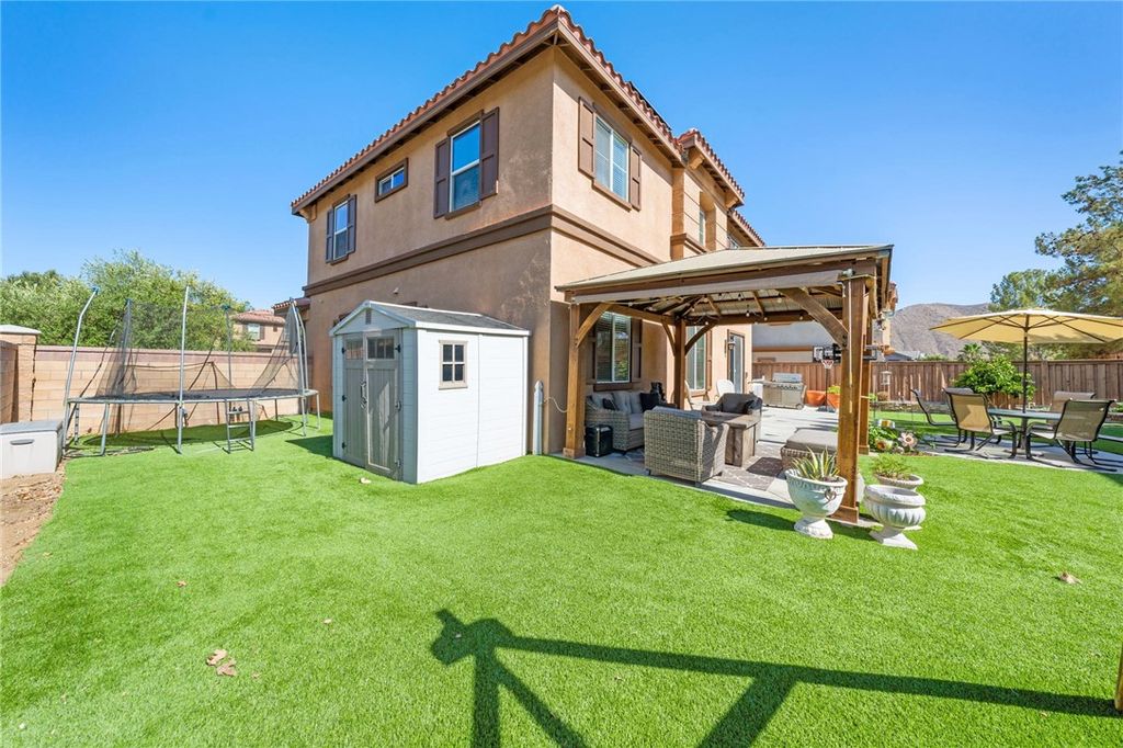 listing image 130720725669091920960