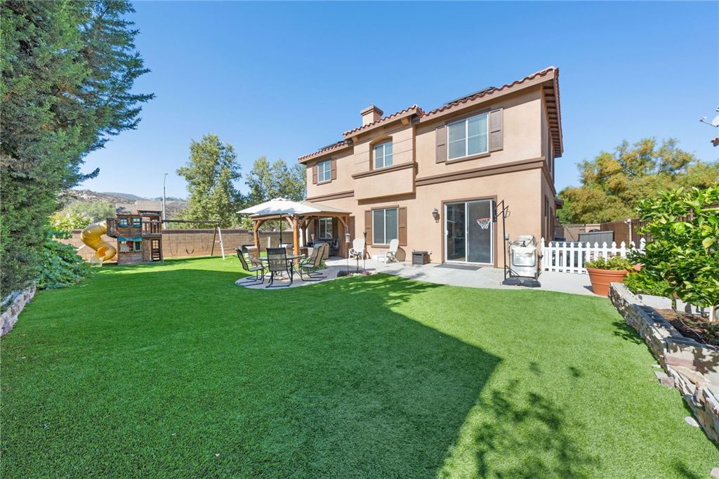 listing image 130729475364991270780