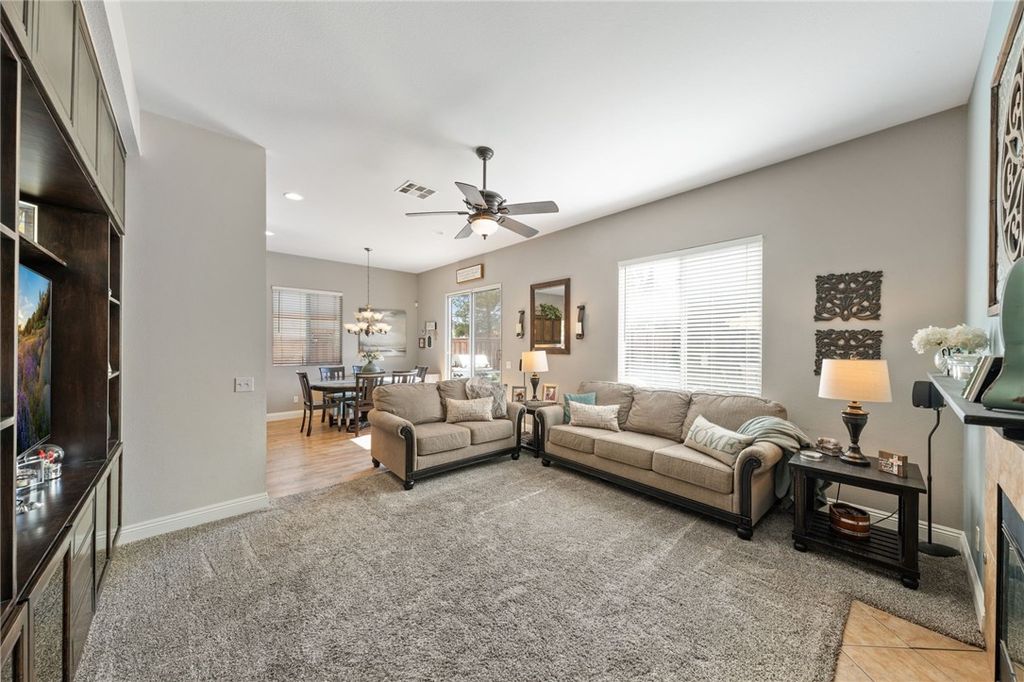 listing image 130725898265918743848