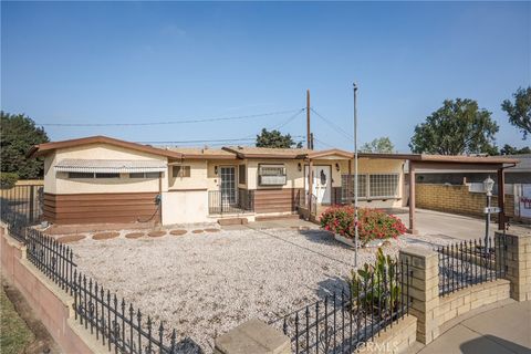 A home in Santa Fe Springs