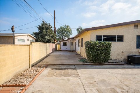 A home in Santa Fe Springs