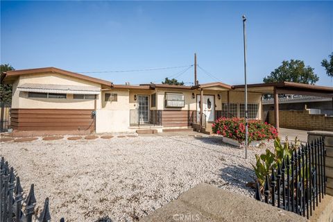 A home in Santa Fe Springs