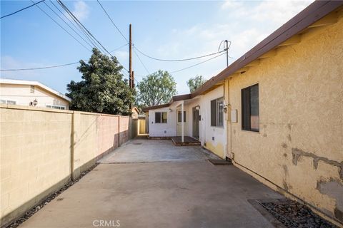 A home in Santa Fe Springs