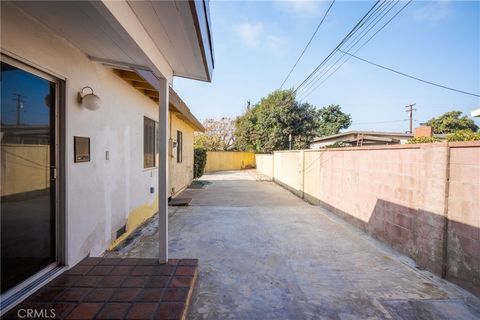 A home in Santa Fe Springs