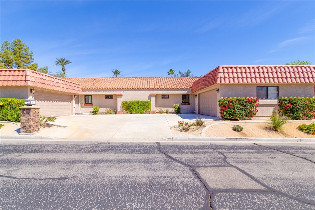 Palm Desert Resort CC (32418) - Residential