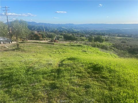 Photo of 0 Purple Ridge Road, Sylmar, CA 91342 (MLS # SR25018964)