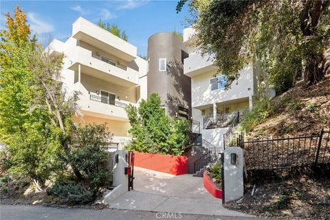 A home in Studio City