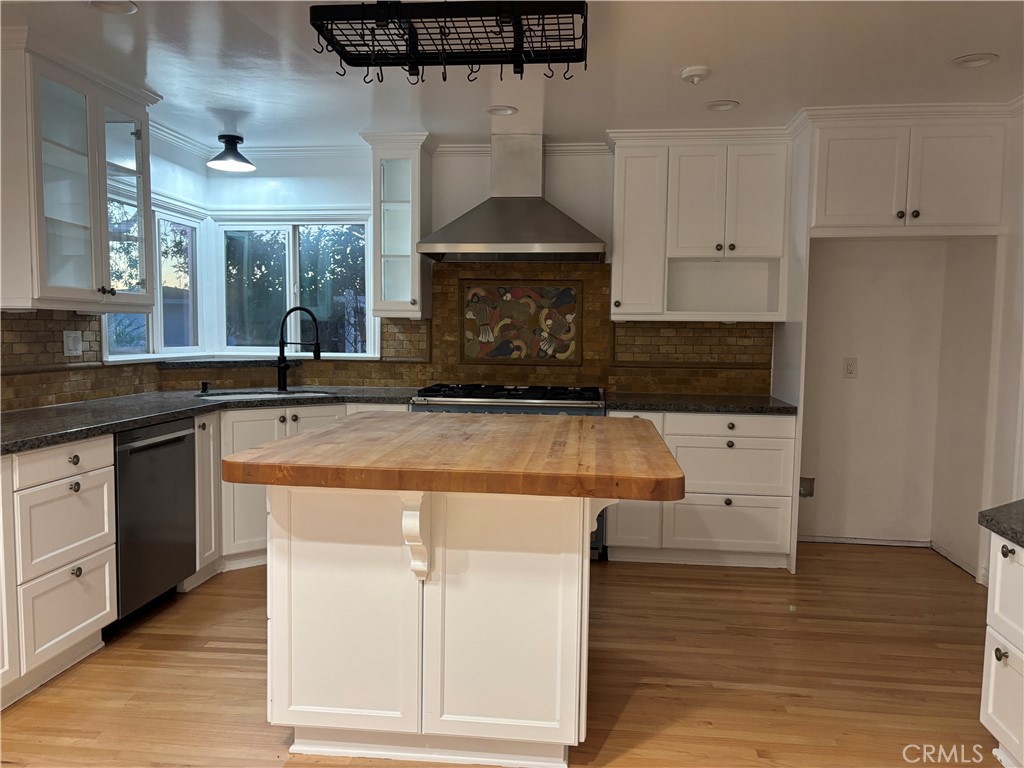 Corona Highlands (CORH) - Residential Lease