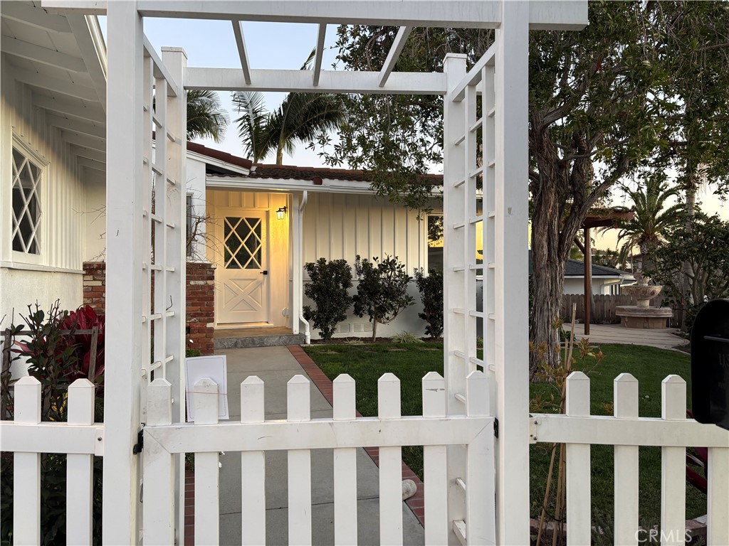 Corona Highlands (CORH) - Residential Lease