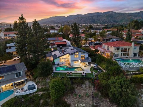 A home in Porter Ranch