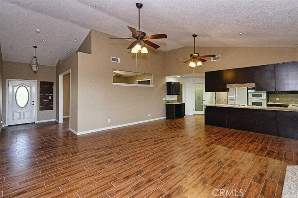 listing image 130723130148492397027