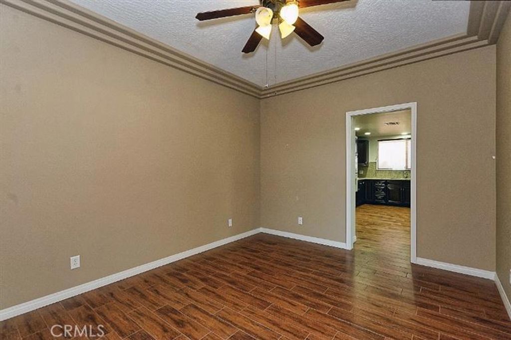 listing image 130725818398684388991