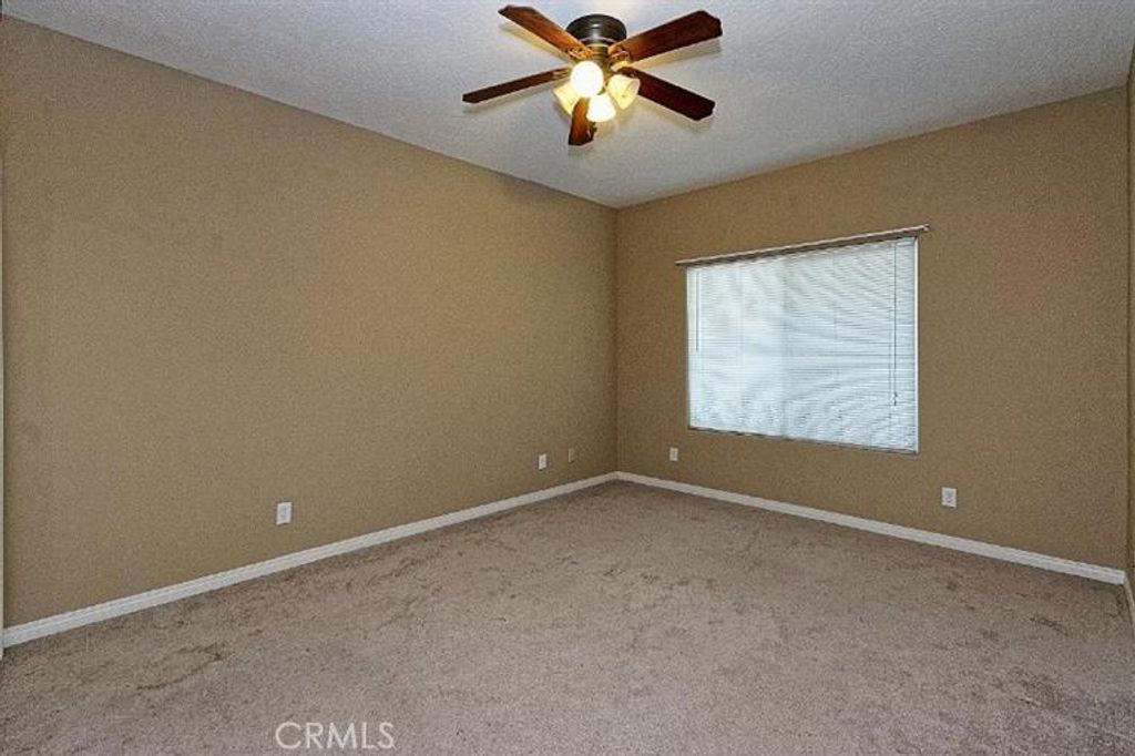 listing image 130721654709697794300