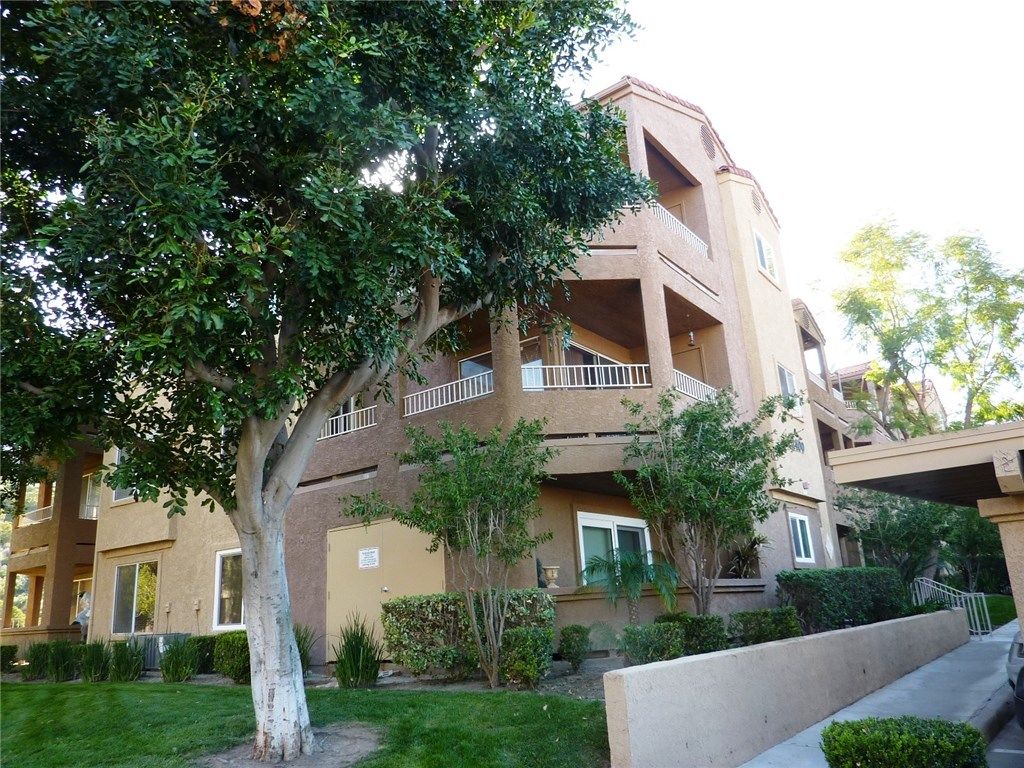 listing image 130720508643163015802