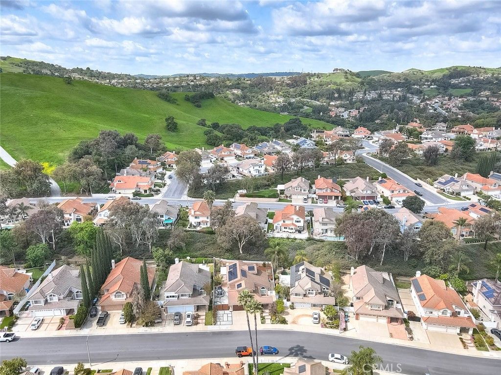 listing image 64