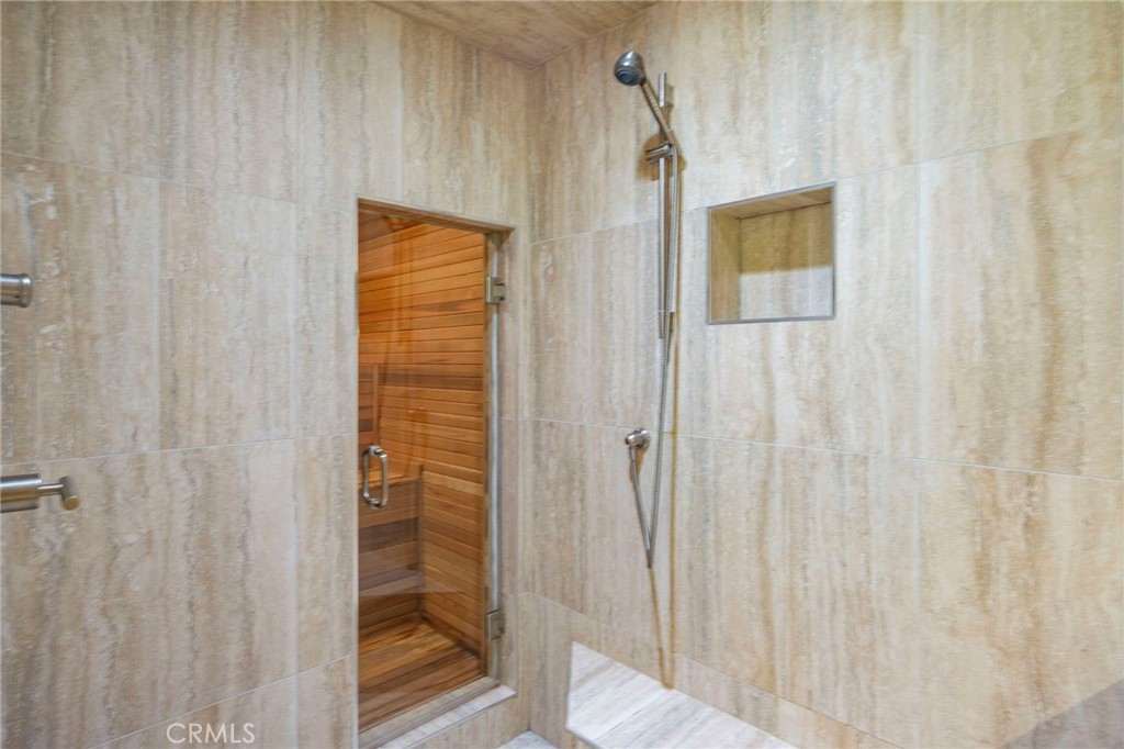 Lantern Village Central (LDC) - Residential Lease