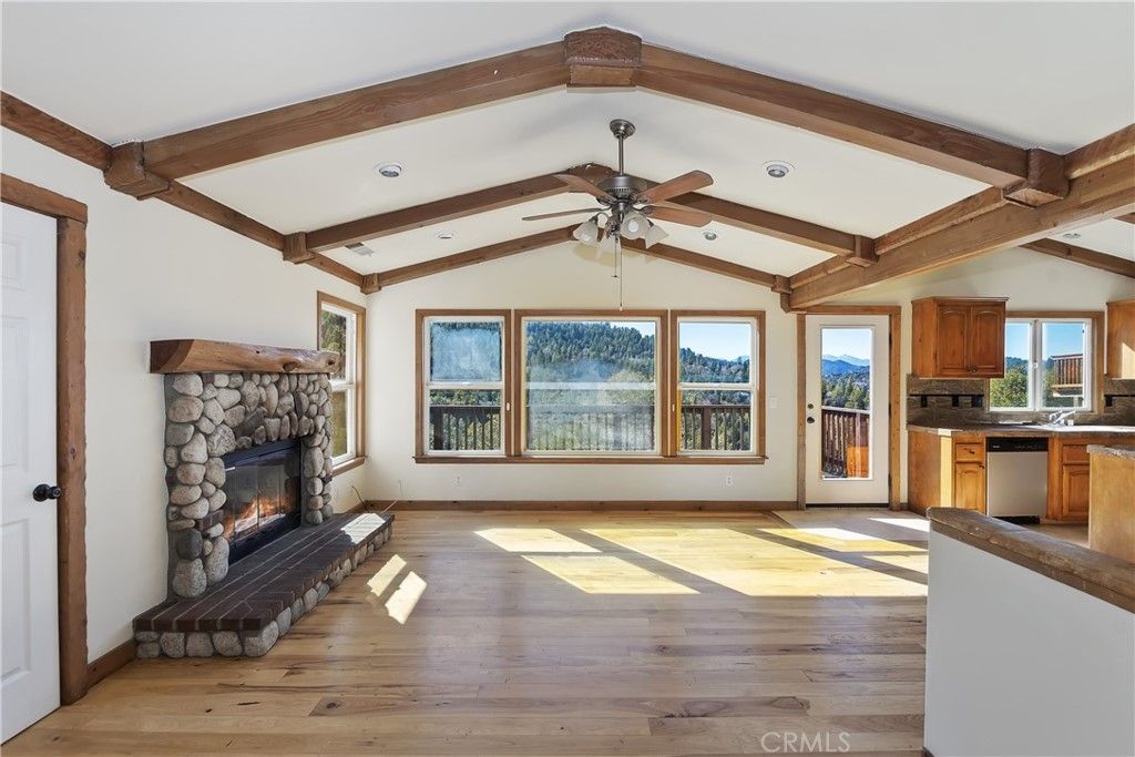 listing image 130727854967012723485