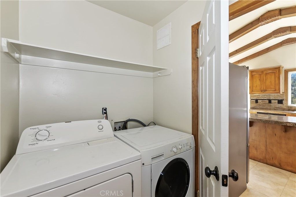 listing image 130726416544043717401