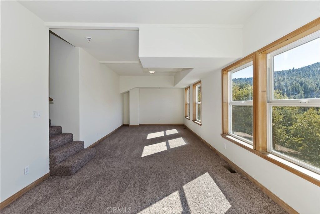 listing image 130728083385036387429