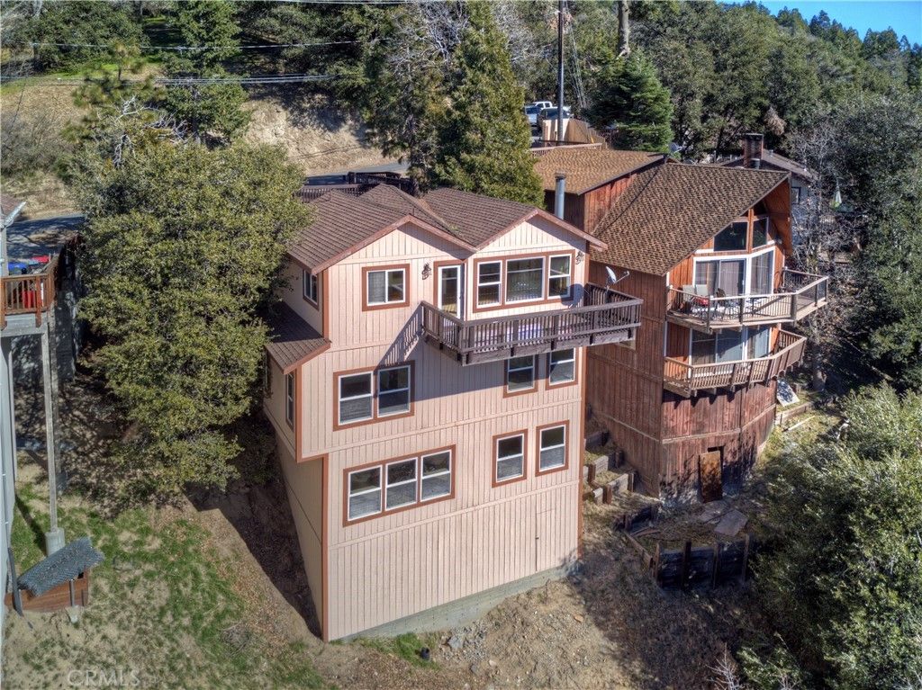 listing image 130727304709402729761