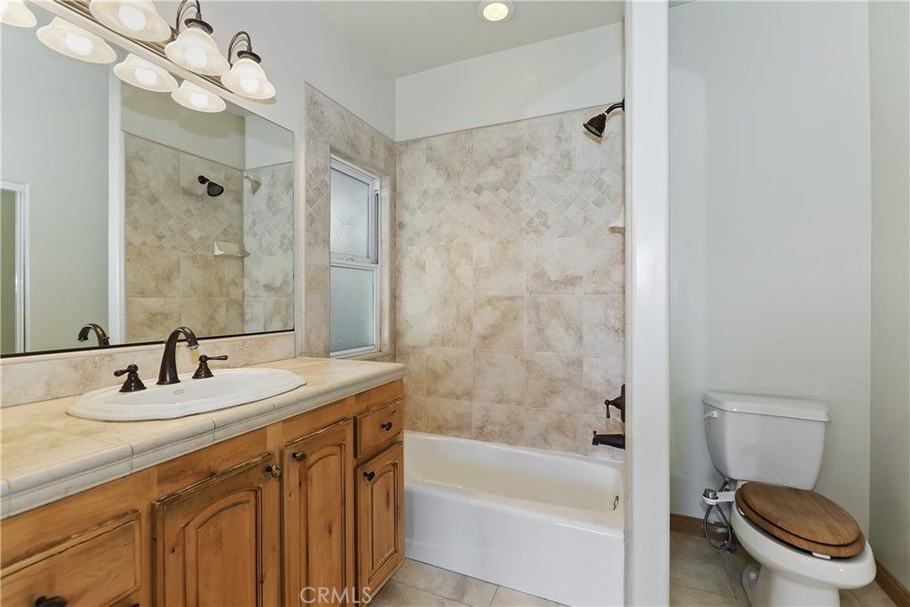 listing image 130723476769763054729