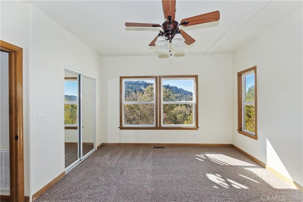 listing image 130723086967644542342