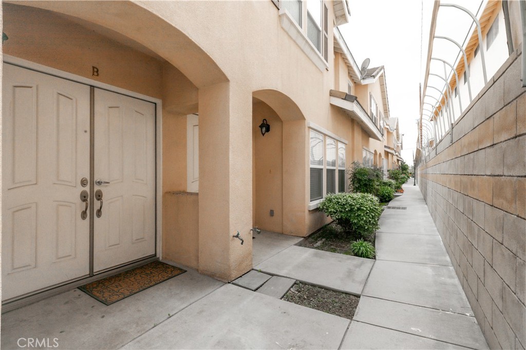 5241 Rosemead Boulevard B