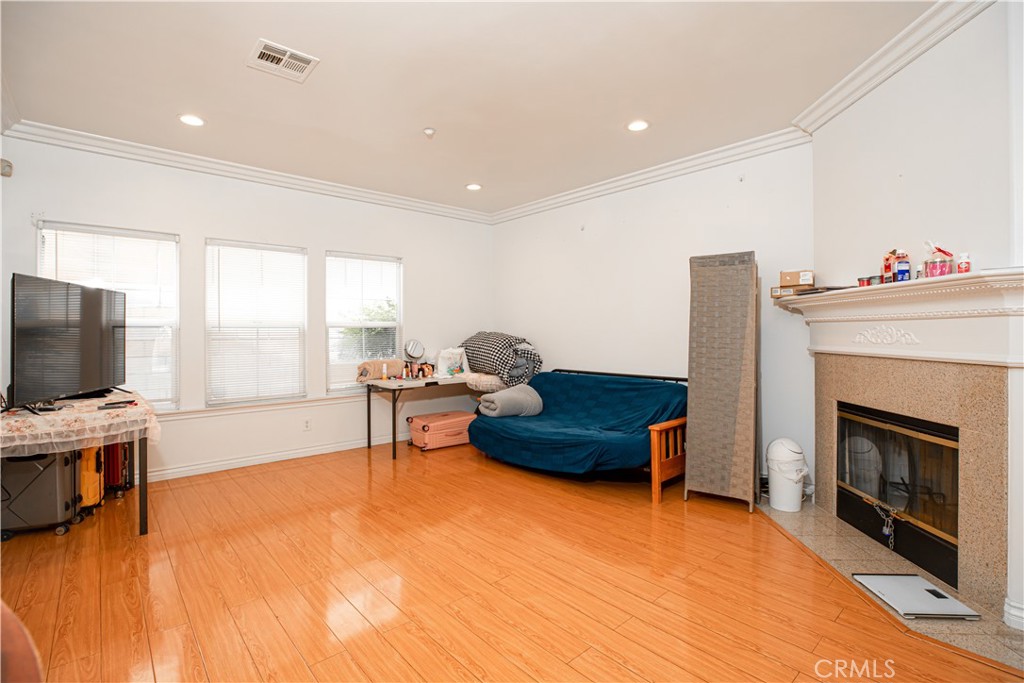 5241 Rosemead Boulevard B